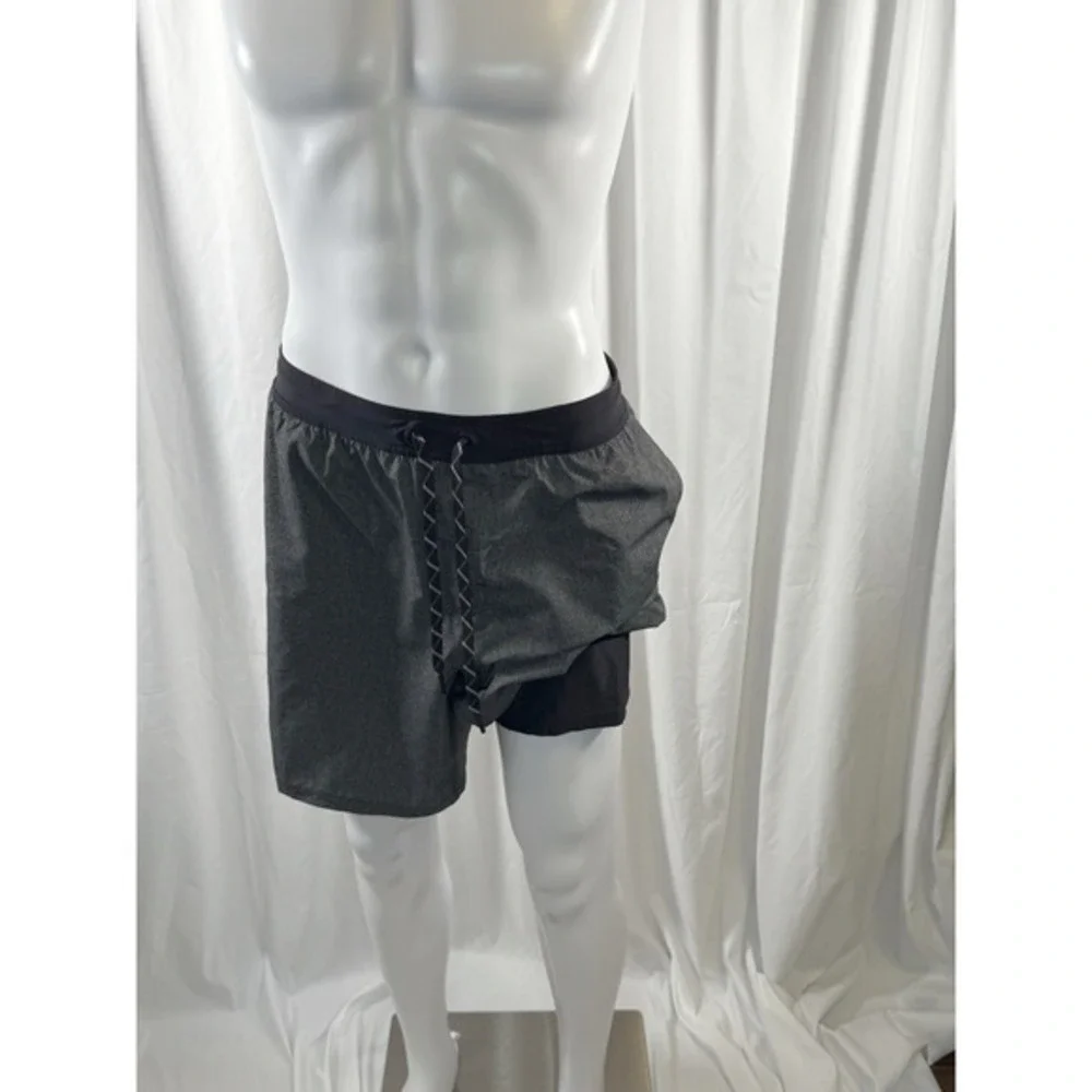 Under Armour Loose Fit Athletic Shorts Gray Heather XXL Beach Resortwear 87-26‎